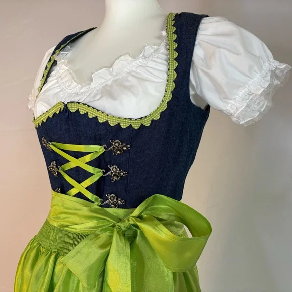Radiant Oktoberfest Dirndl Set – Stoiber Dress w/ Blouse (US 6-8) - Picture 3 of 9
